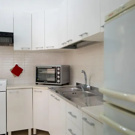 Apartment Casa Lucia- 2 2 Bagni -parcheggio- *